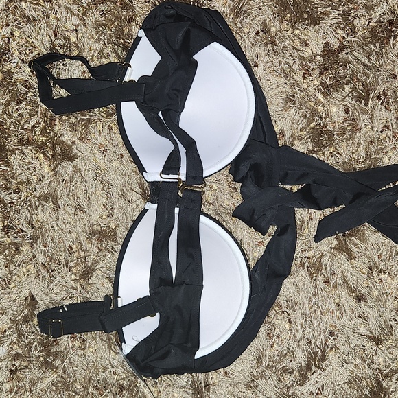 Azbro Bikini Top - Picture 2 of 2